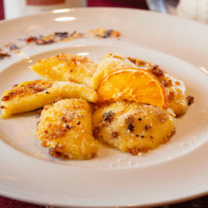 Ravioli di patate - Esperienze di gusto a casa- Delivery - Baita Prà Solìo - San Vito di Cadore Ravioli di patate - Esperienze di gusto a casa- Delivery - Baita Prà Solìo - San Vito di Cadore
